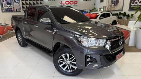 TOYOTA HILUX 2.7 SR 4X2 CD 16V FLEX 4P AUTOMÁTICO